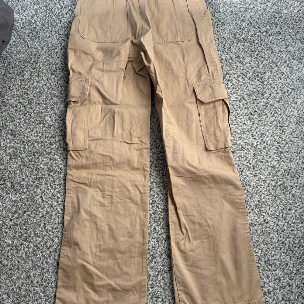 Women’s Abercrombie Tan Cargo Pants